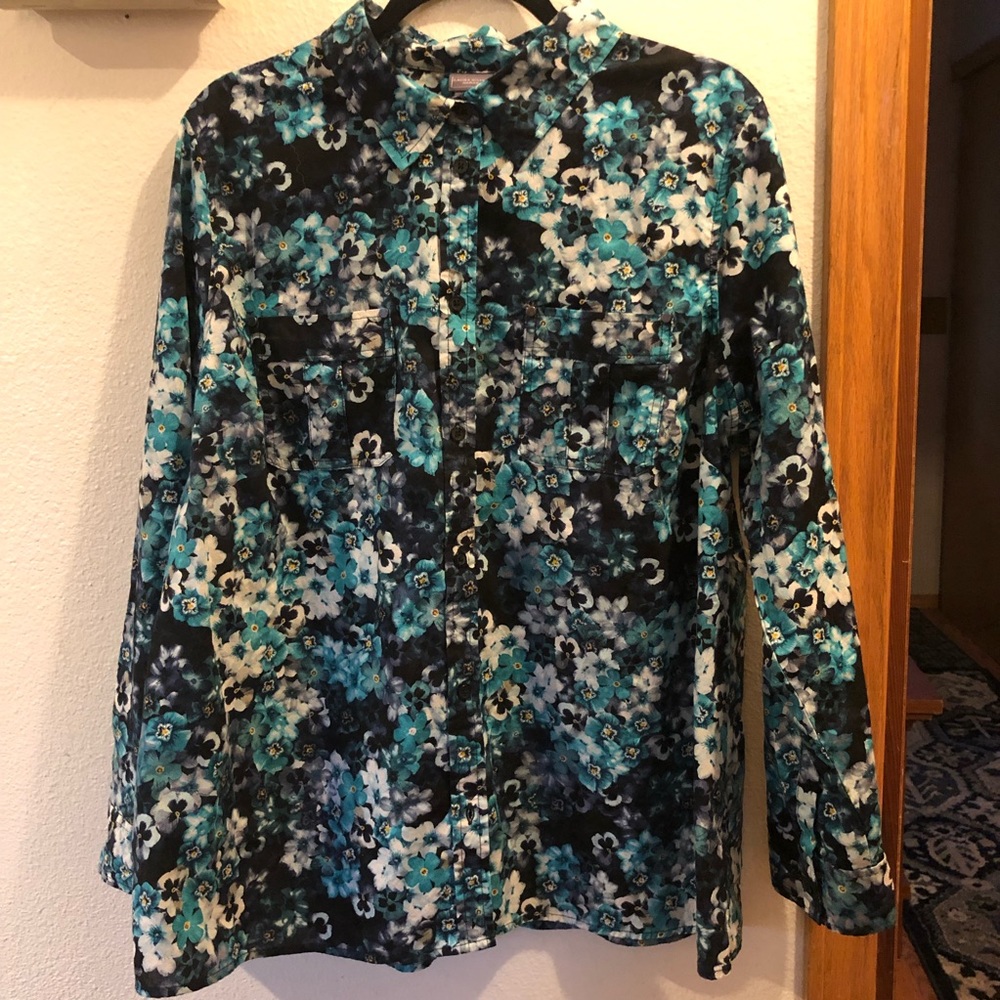 Floral button blouse